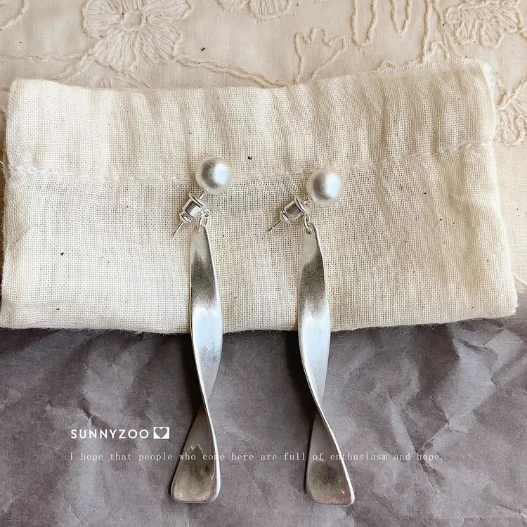 Silver Wave Pattern Earrings - Lina-Hanger-The Livary