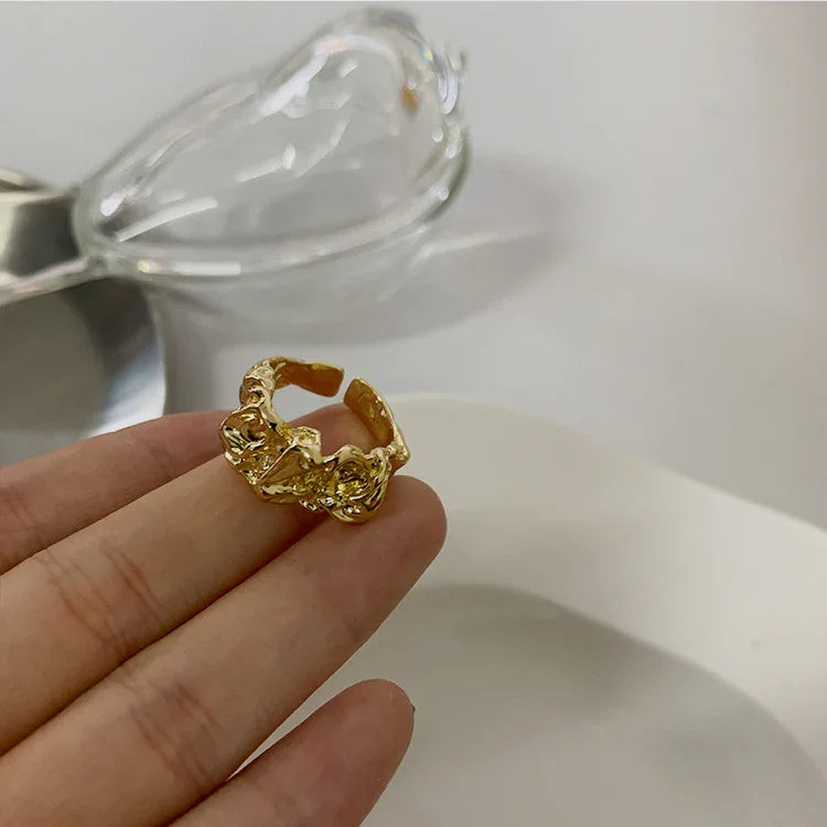 Minimalist Ring with Plissé Lava Design - Arden-Gold-The Livary