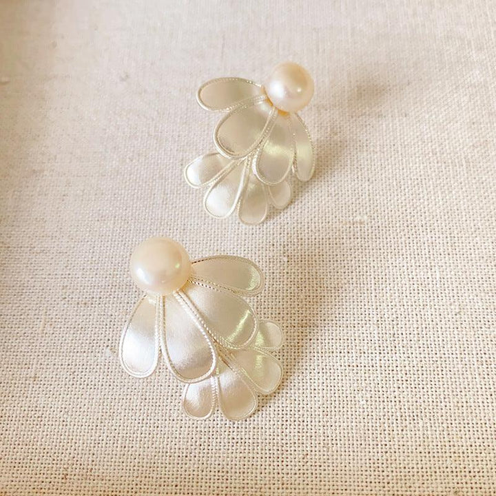 Double Layered Flower Blado Earrings - Lunara-The Livary