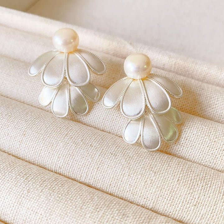 Double Layered Flower Blado Earrings - Lunara-The Livary