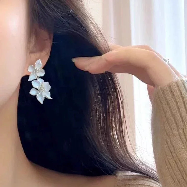 White Flower Hanging Earrings - Florina-The Livary