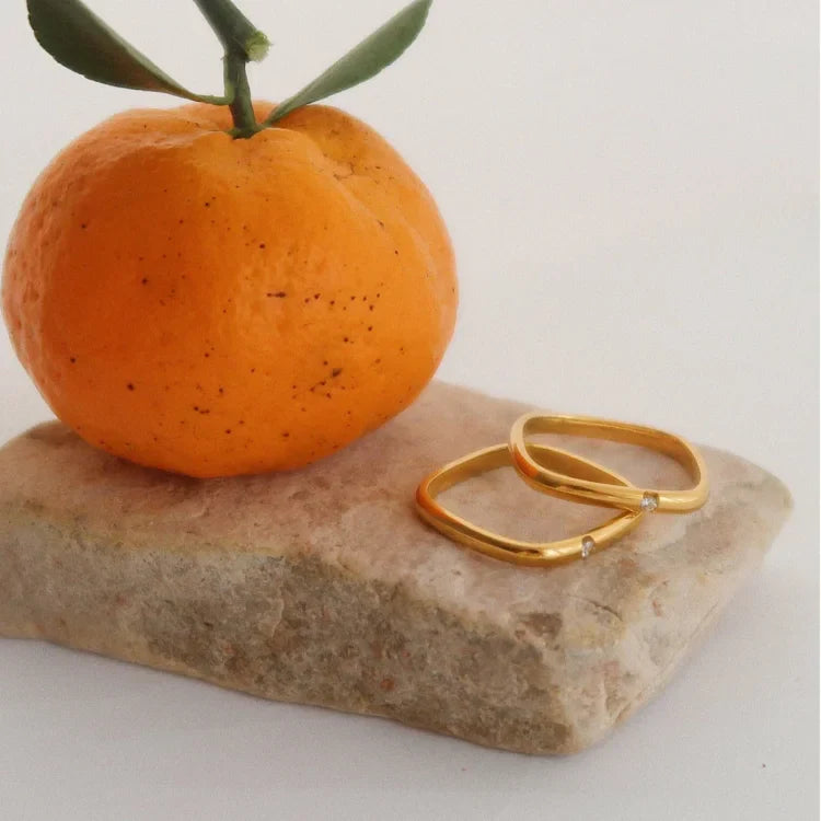 Minimalist Zirconia Ring - Leona-5-The Livary