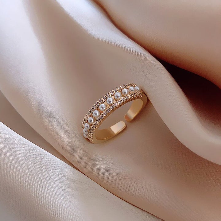 Luxurious Gold Ring with Pearl - Martina-The Livary