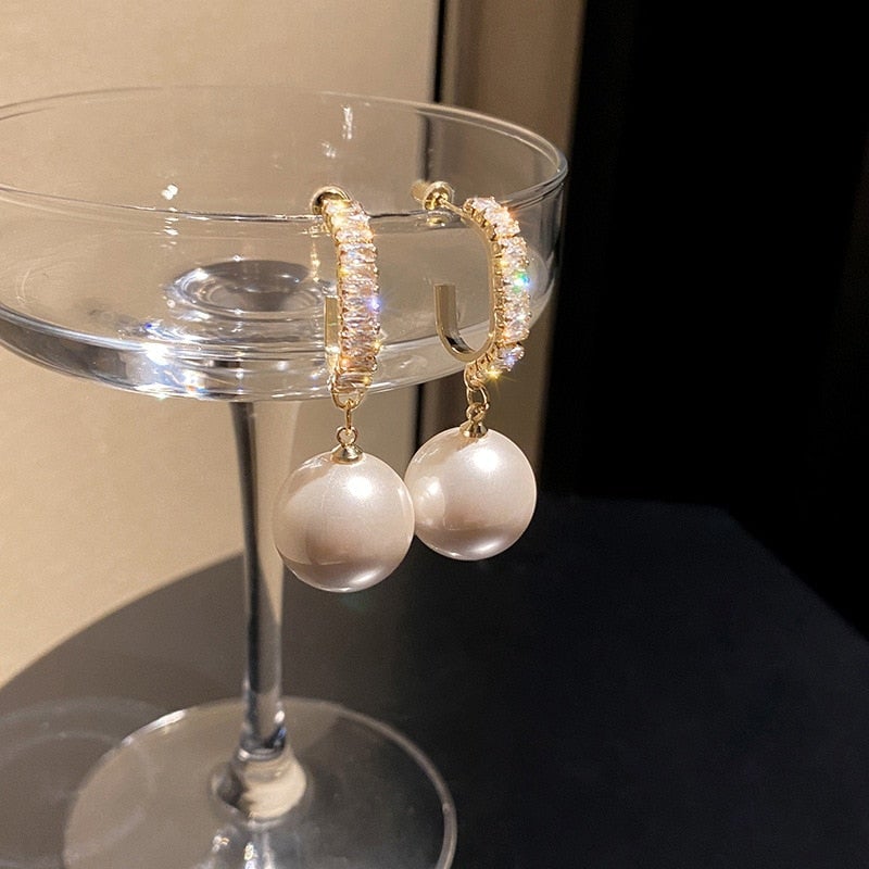 Luxury Earrings with Pearls and Zirconia - Amara-White-The Livary