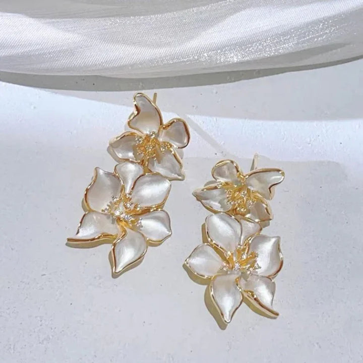 White Flower Hanging Earrings - Florina-The Livary