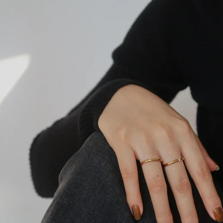 Minimalist Zirconia Ring - Leona-5-The Livary