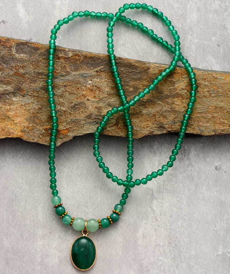 Vintage Green Onyx Soothing Necklace - Elara-The Livary