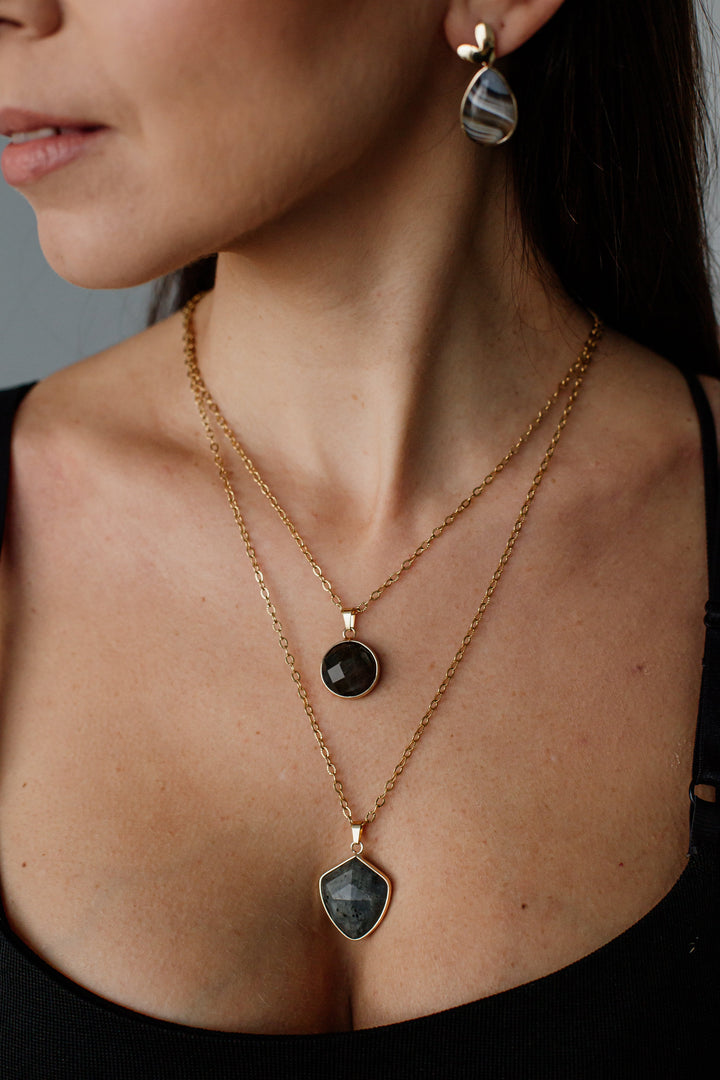 Labradorite Protection Chain - Valoria-The Livary