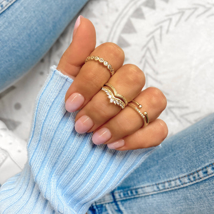 Stylish Leaf Pattern Ring - Vera-Gold-5-The Livary