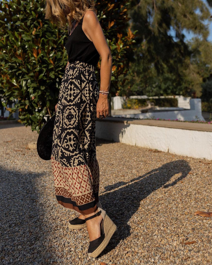 Printed Boho maxi skirt with a flowing cut & fringes – Yalina-Green-S-The Livary