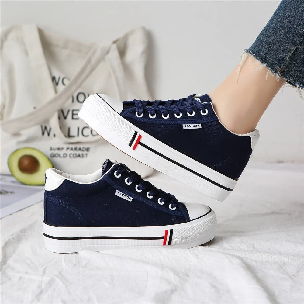 Stylish women's canvas sneakers with platform sole – Leonie-Dark blue-3-The Livary