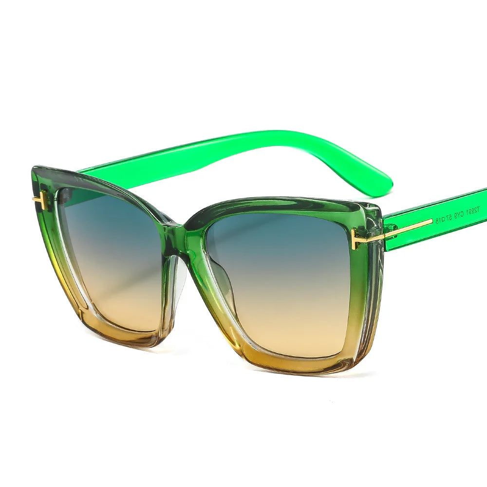 Stylish cat-eye sunglasses with UV protection and gradient - VueLuxe-Red-Brown-The Livary