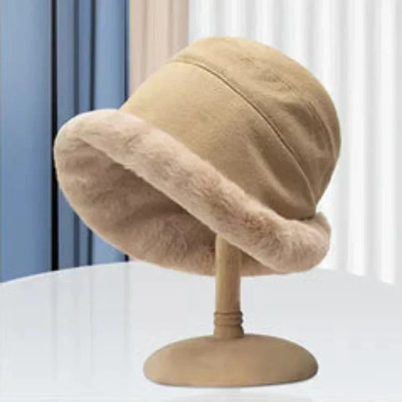 Trendy Women's Winter Hat - FrostChic