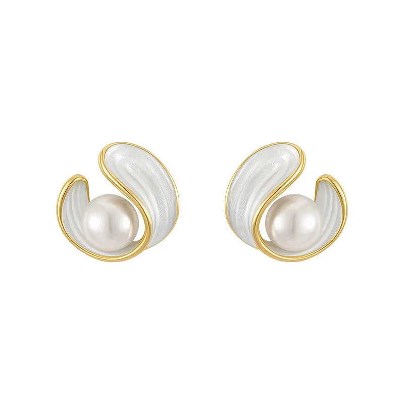Luxury Gold Earrings with White Opals and Pearls - Saphira-The Livary