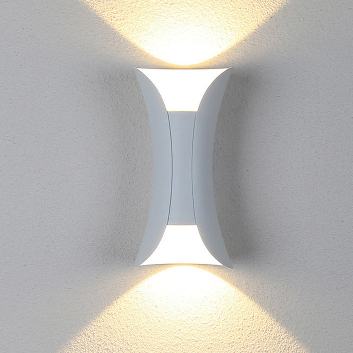 Modern LED Outdoor Wall Lamp - LumiEdge-White-Small 6W-Warm white-The Livary