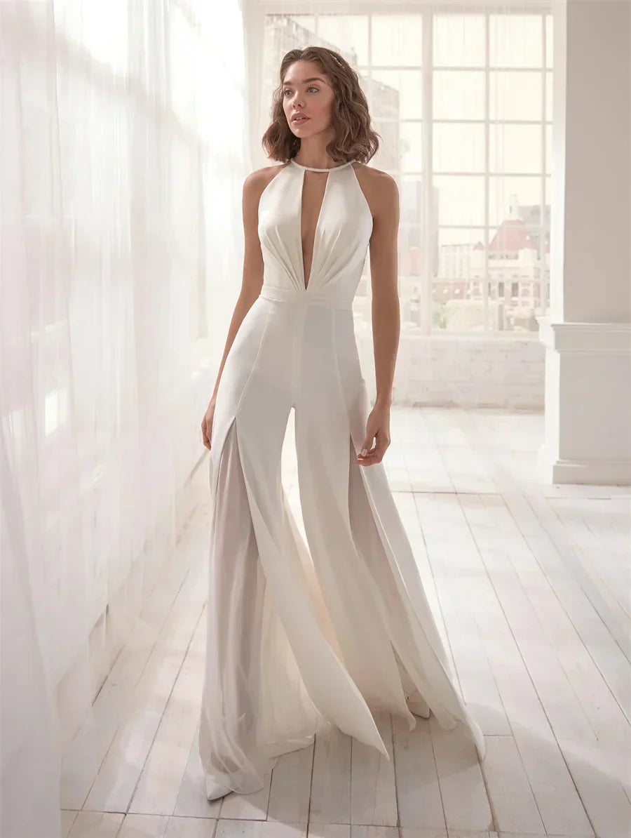 Trendy women's jumpsuit with V-neck – Noemi-S-The Livary