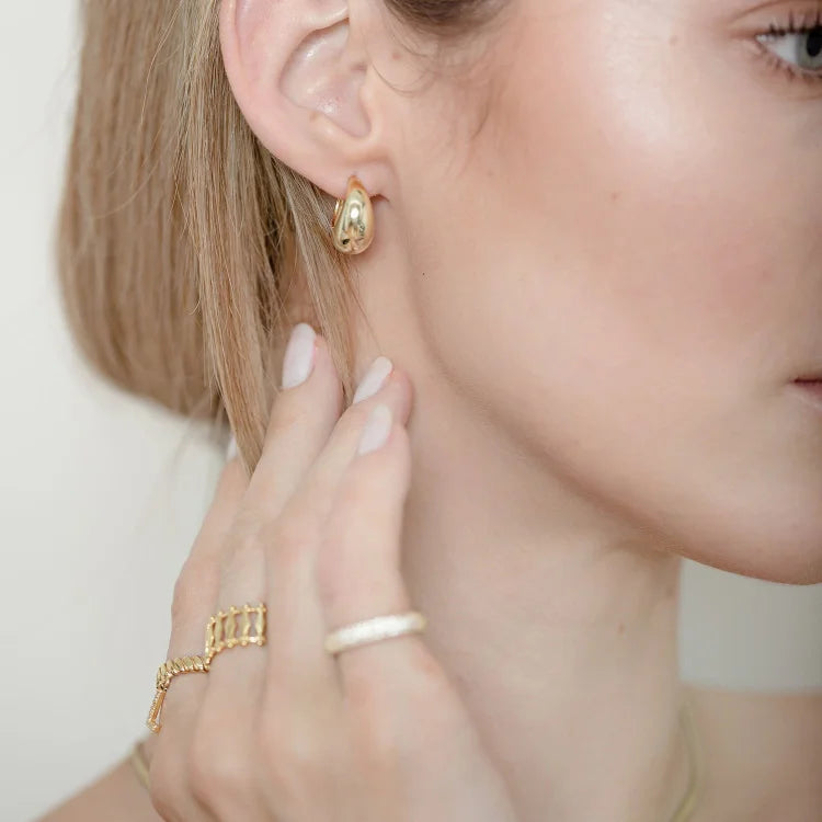 Classic Gold Drop Earrings - Aveline-The Livary