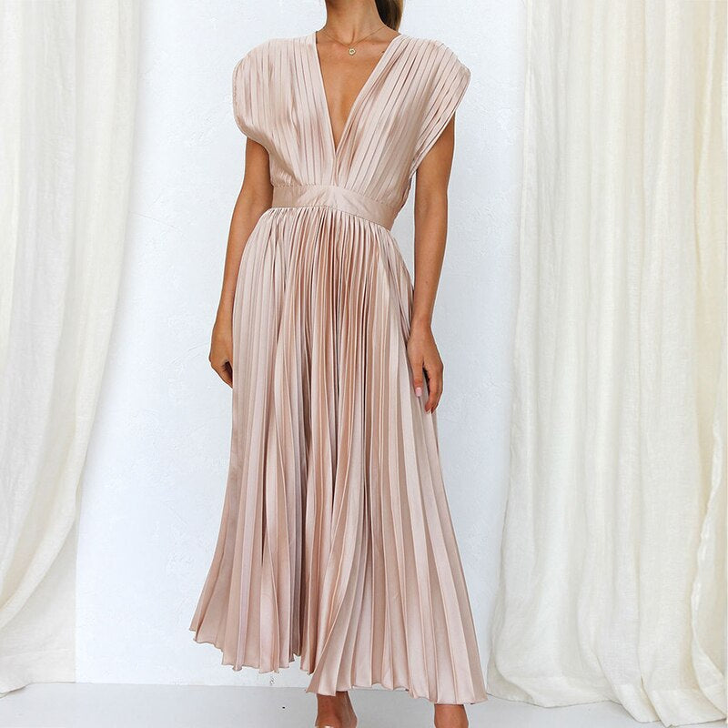 Flowing maxi dress with pleats and a V-neck – Noelle-Pink-S-The Livary