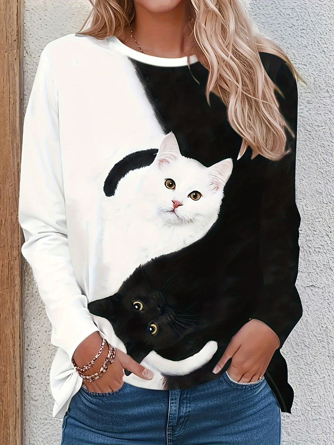 T-shirt with Cat Print and Trendy Colour Blocks - Marit-S-The Livary