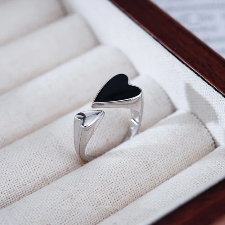 Adjustable Symmetrical Heart Ring - Evelyn-The Livary