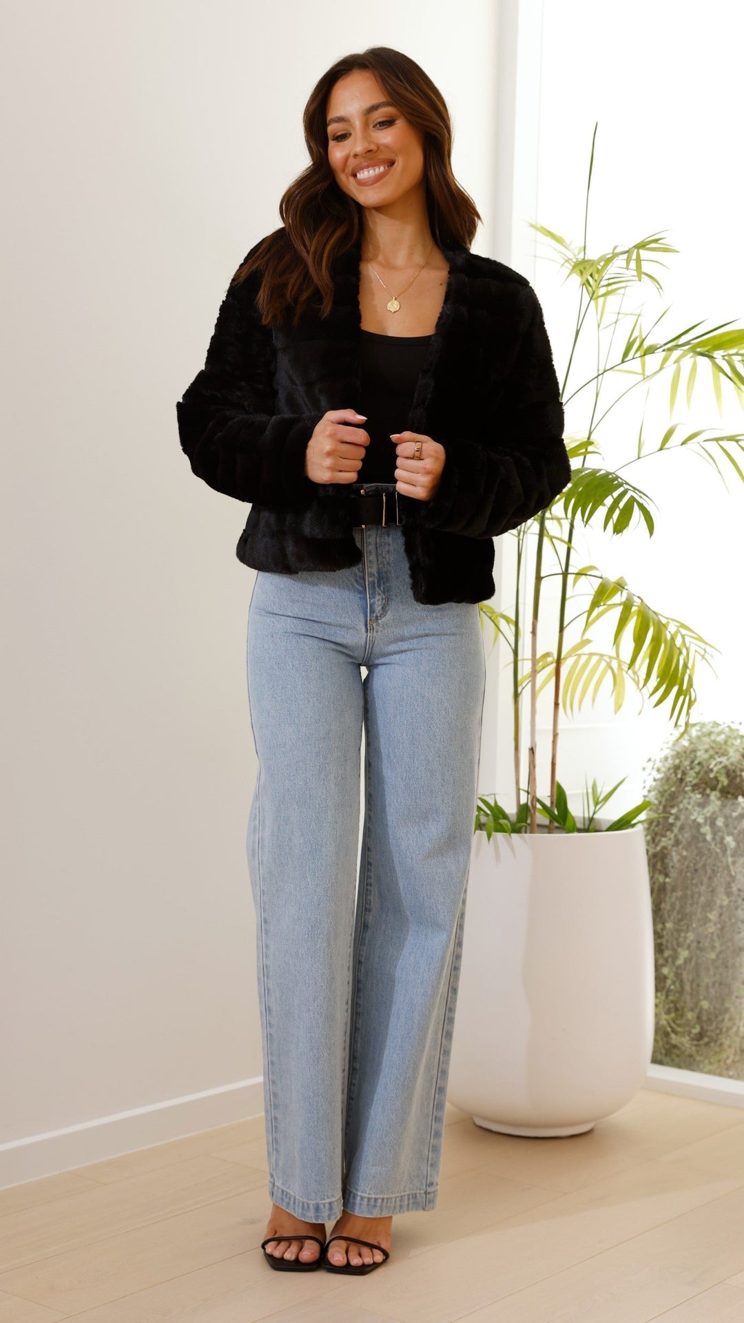 Luxury Ladies Crop Jacket - Veloura-White-XS-The Livary