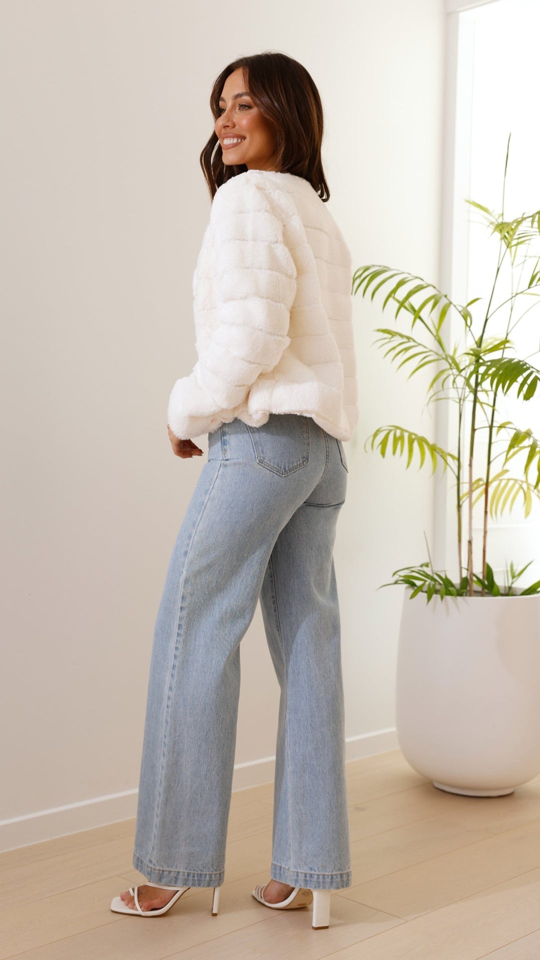 Luxury Ladies Crop Jacket - Veloura-White-XS-The Livary