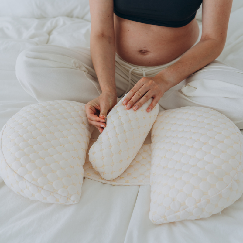 Pregnancy pillow - BumpNest-The Livary
