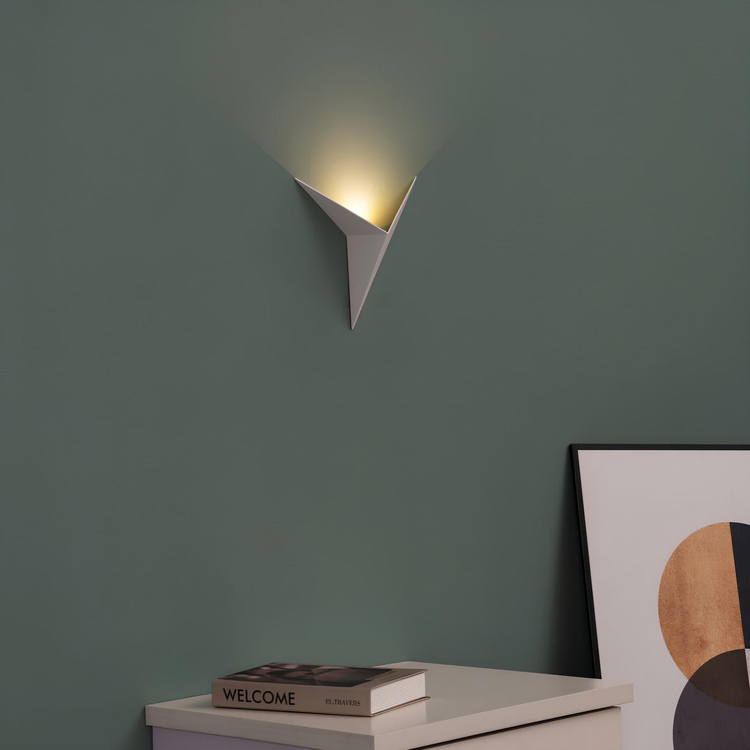 Modern Triangular Wall Lamp - TrigoLux-White-Warm Wit-The Livary