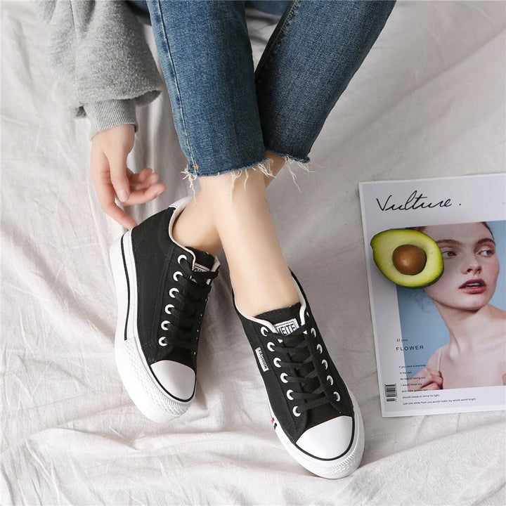 Stylish women's canvas sneakers with platform sole – Leonie-Dark blue-3-The Livary