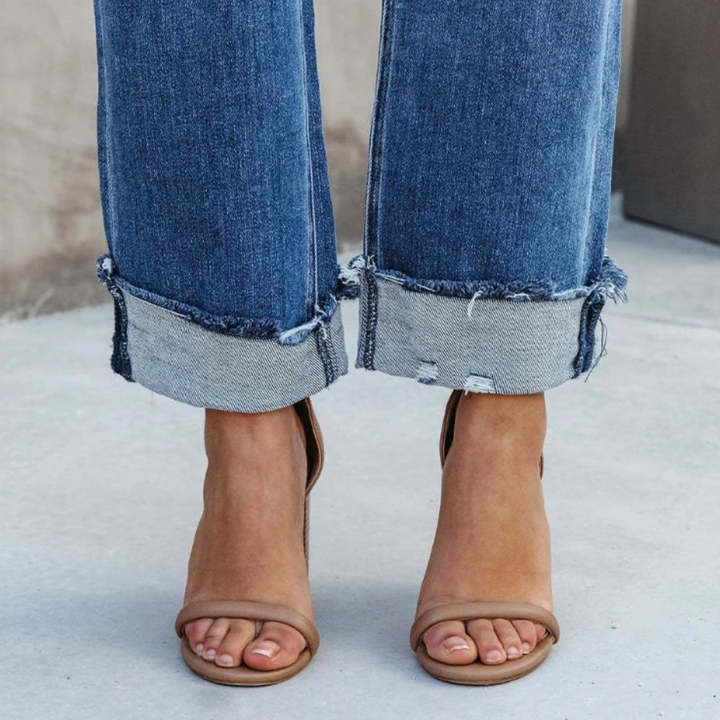Comfortable Ladies Jeans - Elise-S-The Livary