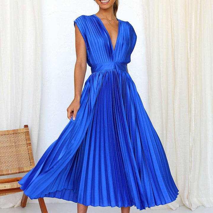 Flowing maxi dress with pleats and a V-neck – Noelle-Blue-S-The Livary