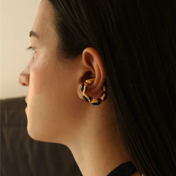 Gilded Onyx Ring - Celina-The Livary