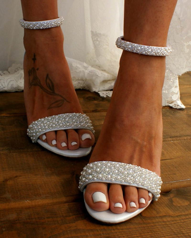 Stylish bridal sandals with delicate straps – Mirella-2.5-The Livary