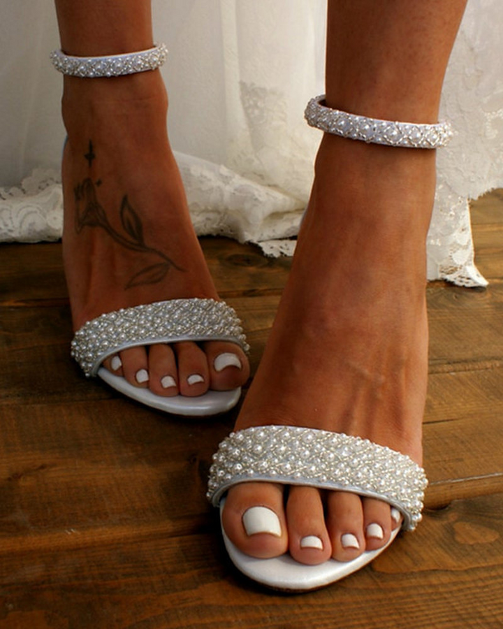 Stylish bridal sandals with delicate straps – Mirella-2.5-The Livary