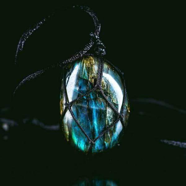Mystical Labradorite Dragonheart Necklace - Aris-The Livary