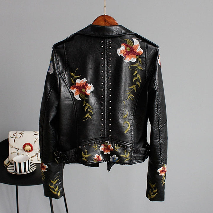 Short ladies' jacket made of faux leather with zip - Rona-White-S-The Livary