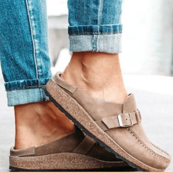 Sustainable comfort clogs in a retro style – Noelia-Light brown-3-The Livary
