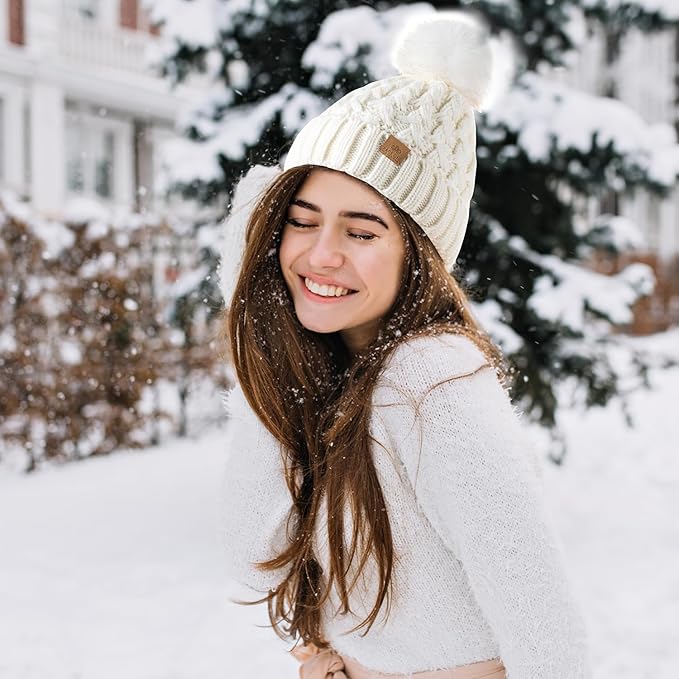 Comfortable Winter Pom Beanie - Yvonne-Beige-The Livary