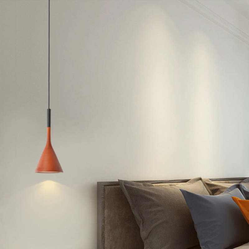 Modern Triangle Pendant Lamp - Trionda-Black-The Livary