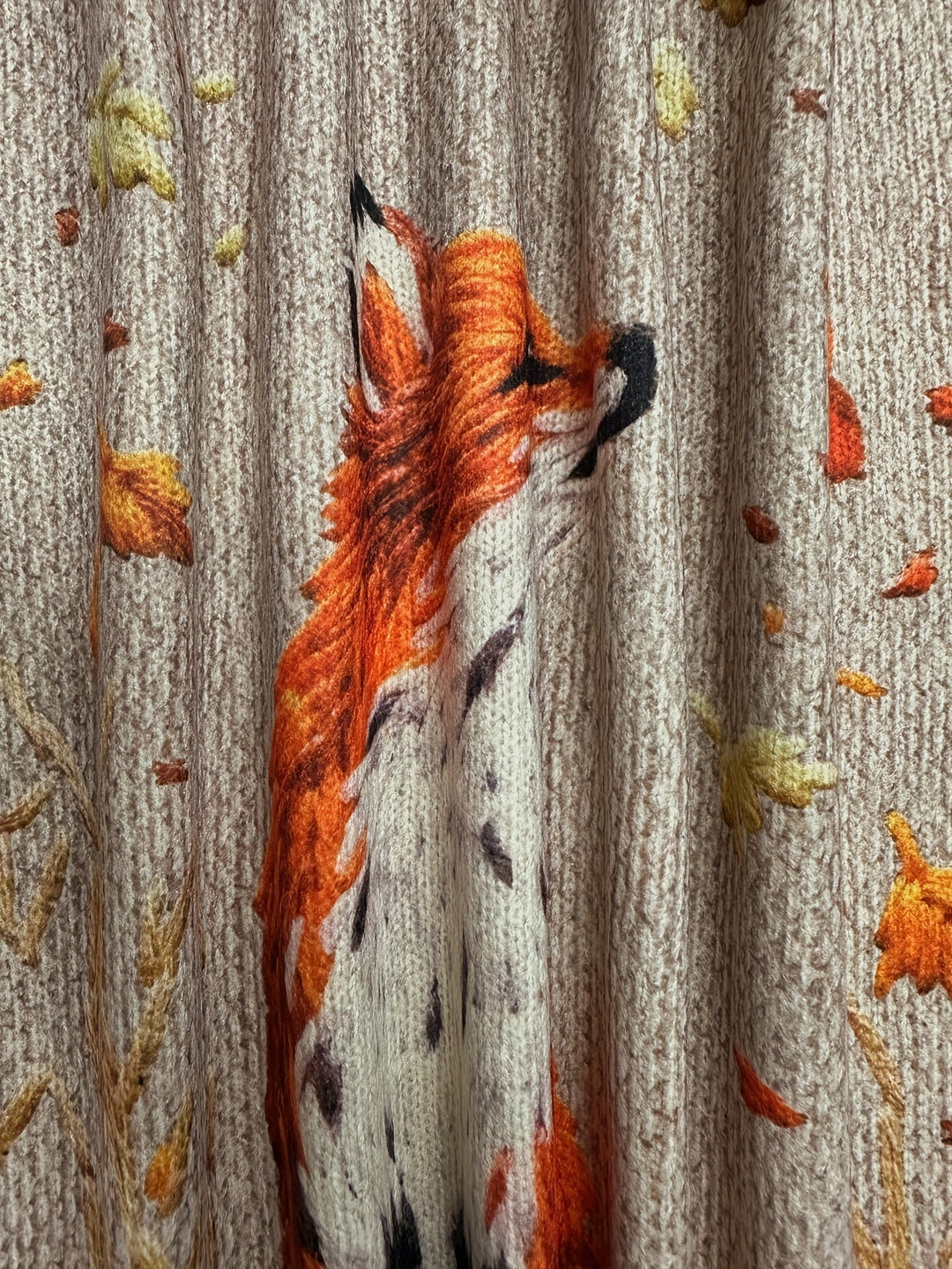 Trendy Sweater with Fox Print - Elisanne-S-The Livary