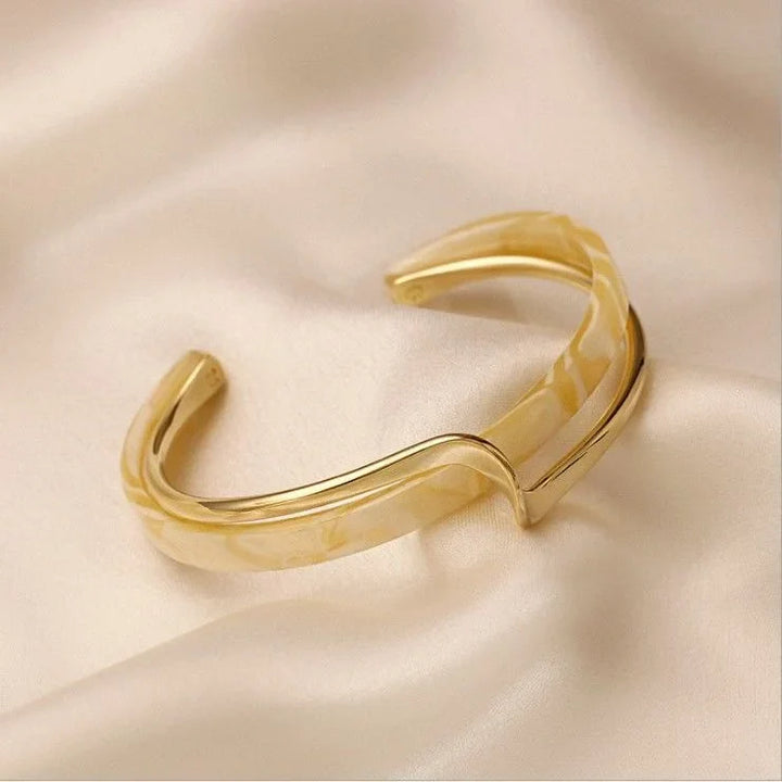 Mat Gold Infinity Bracelet - Elisa-The Livary