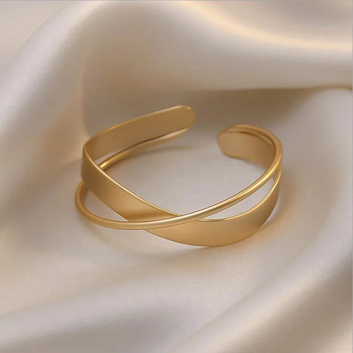 Mat Gold Infinity Bracelet - Elisa-The Livary