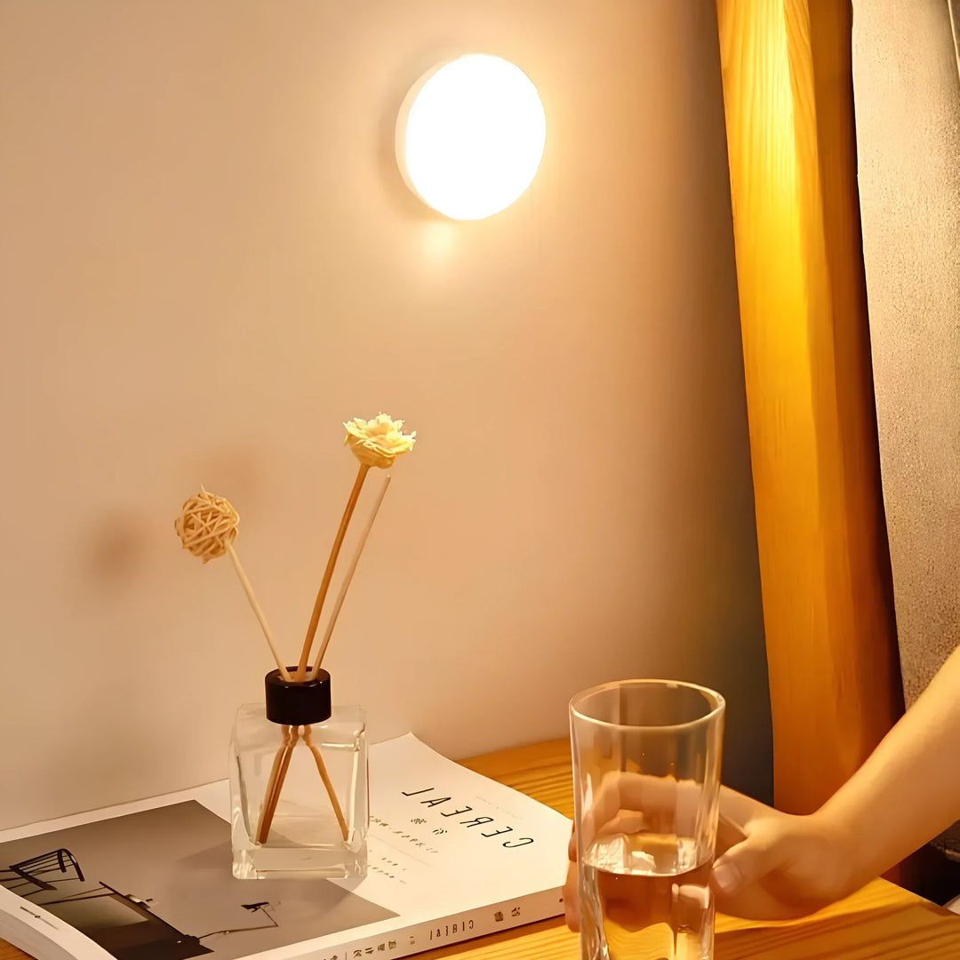 Wireless Motion Sensor Lamp - LumaLight-2-USB-Warm Wit-The Livary