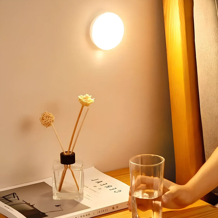 Wireless Motion Sensor Lamp - LumaLight-2-USB-Warm Wit-The Livary