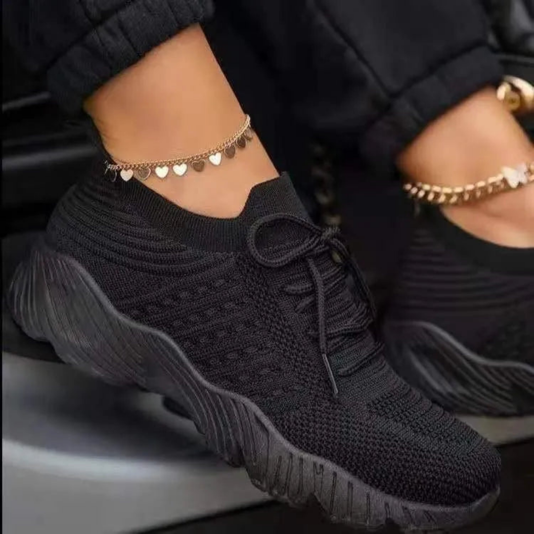 Air-permeable women's chunky sneakers with lacing – Saphira-Black-3-The Livary