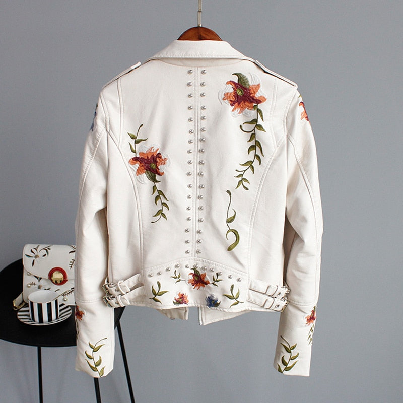 Short ladies' jacket made of faux leather with zip - Rona-White-S-The Livary