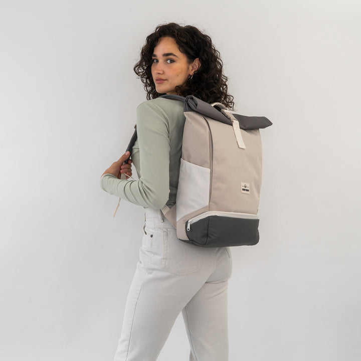 Rolltop Backpack – UrbanFlow-Black-The Livary