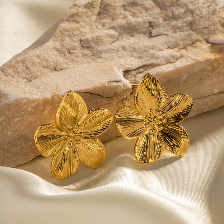 Flower-shaped Gold Earrings - Elara-The Livary