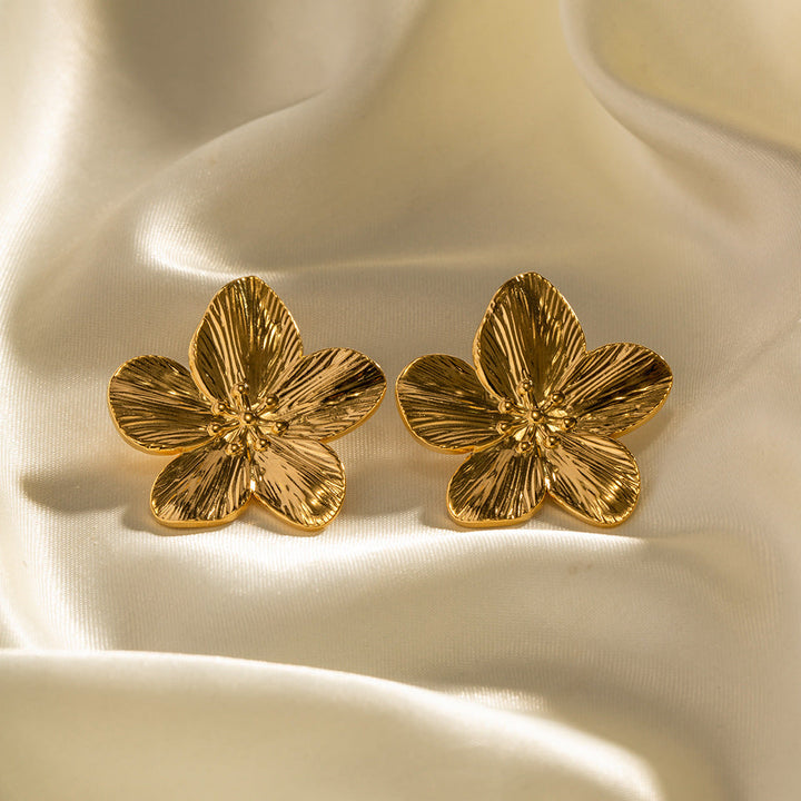 Flower-shaped Gold Earrings - Elara-The Livary