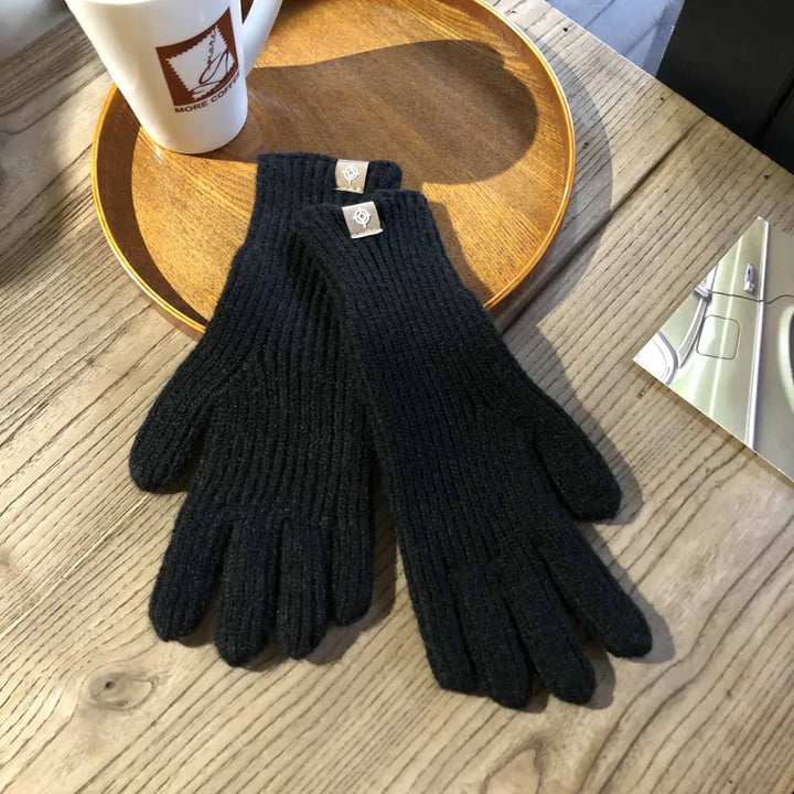 Comfortable Women's Gloves - Isolde-Black-The Livary